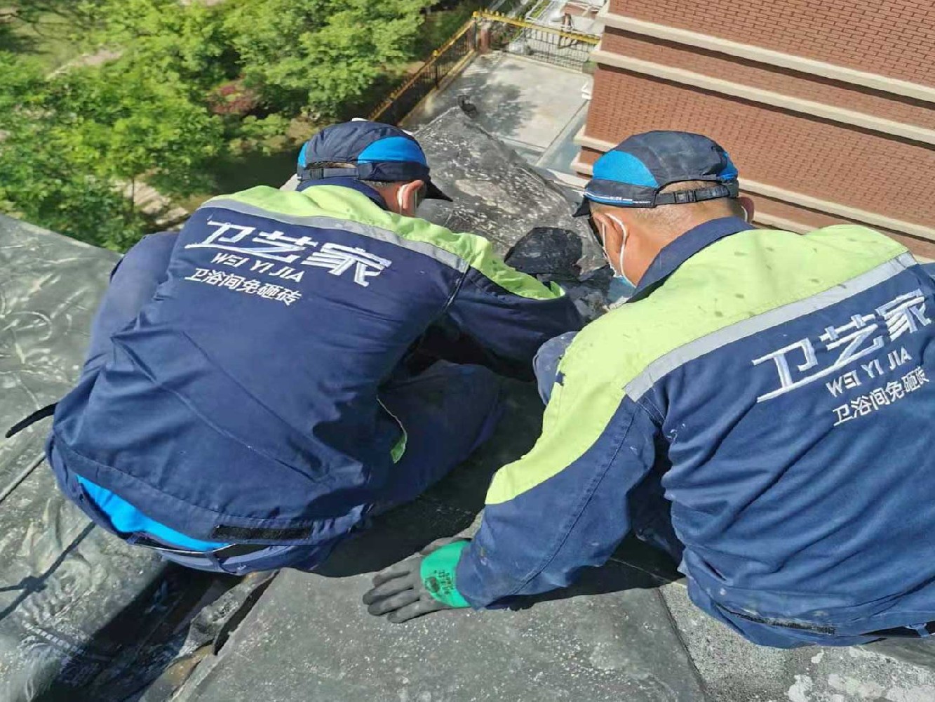 西湖区附近防水补漏师傅电话号码，24小时上门维修服务